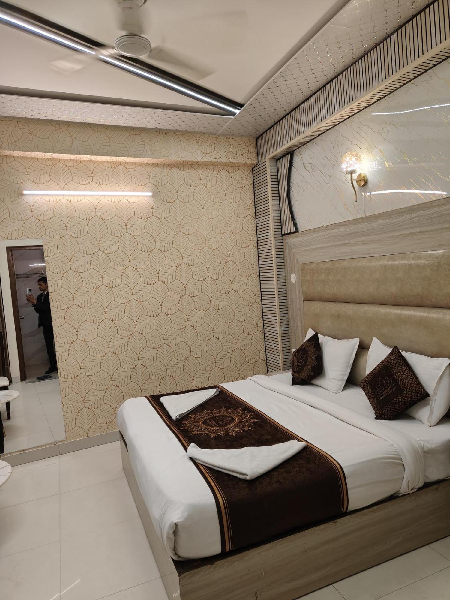 Hotel Smart Plaza Νέο Δελχί Εξωτερικό φωτογραφία